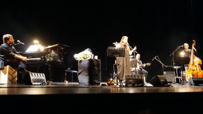 Perla with Band  - Purmerend
