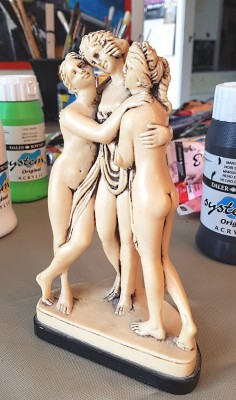 statue.jpg